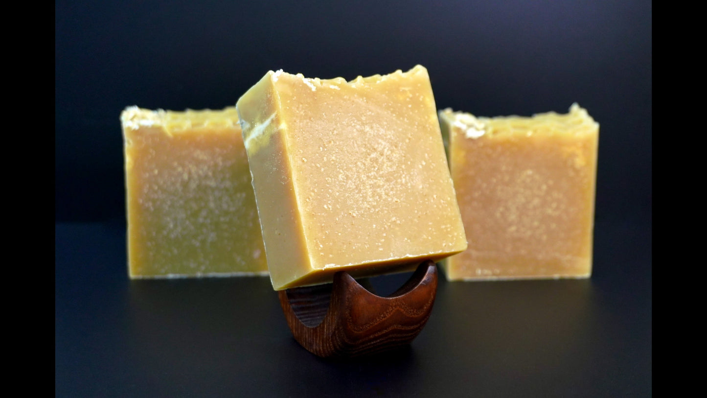 Honey Bunny – Oats & Honey Goat Milk Soap