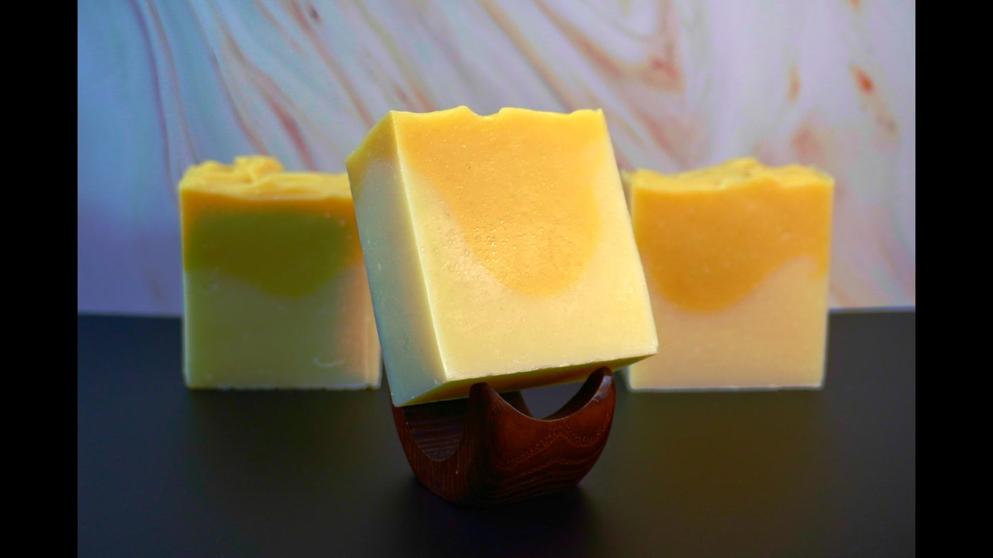 Heavenly Hummingbird – Honeysuckle & Jasmine Oat Milk Soap