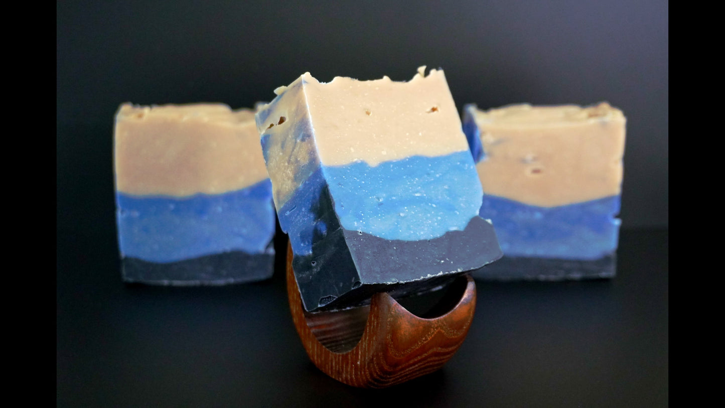 Midnight Magpie – Blackberry, Jasmine & Amber Oat Milk Soap